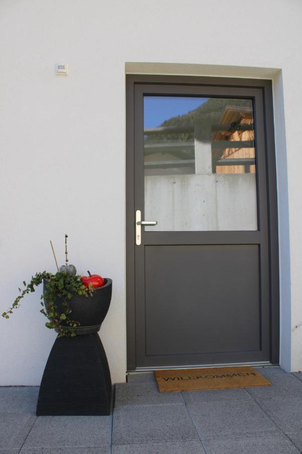 Apart Maria Jerzens Exterior foto